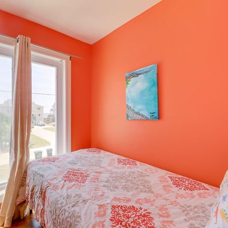 West Of The Moon Ocean Apt With Beach Access! Emerald Isle Kültér fotó