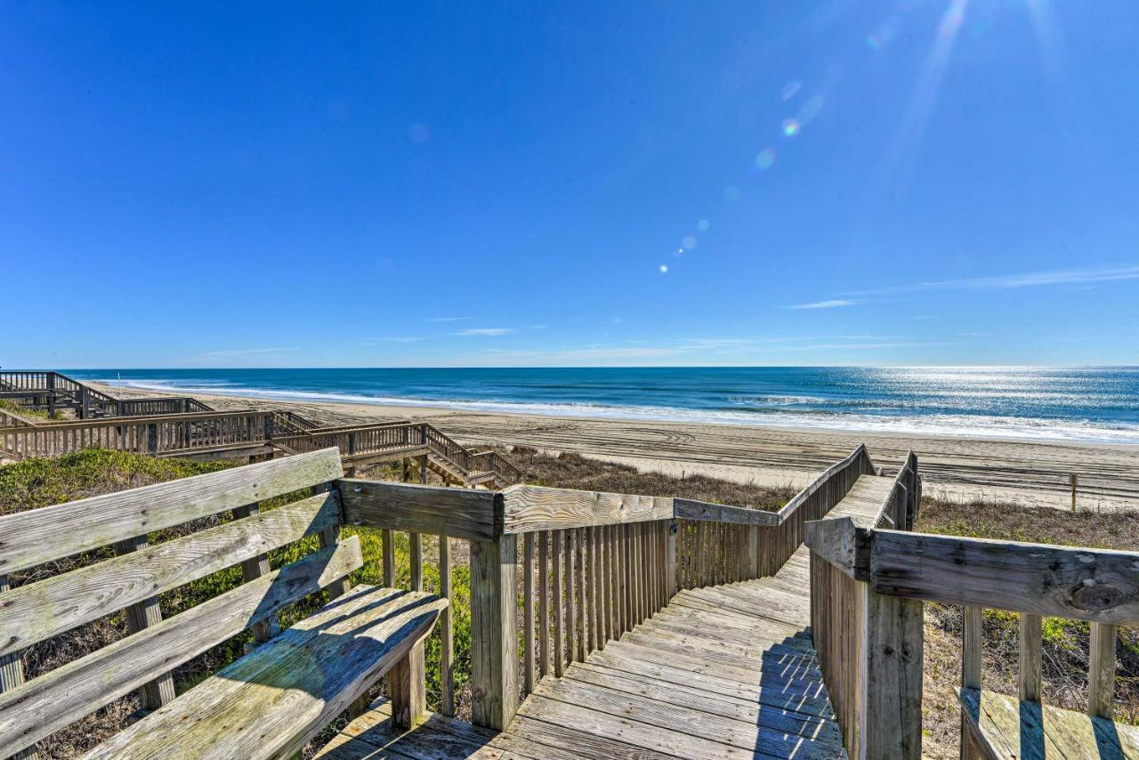 West Of The Moon Ocean Apt With Beach Access! Emerald Isle Kültér fotó